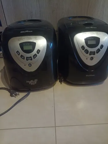 2 máquinas de fazer pão Britânia MultiPane  - não funcionam!