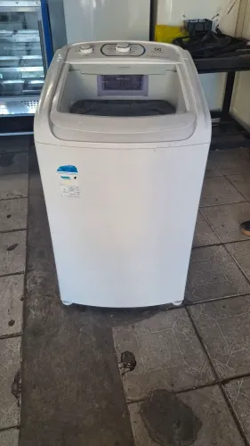 Máquina de Lavar Roupa Electrolux 11kg- Semi Nova