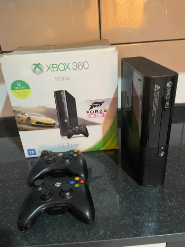 Xbox 360 Slim 500 Gb 2 Controles