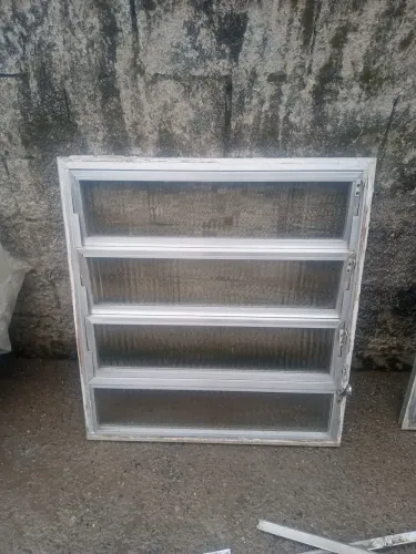 Janela de Alumínio com Vidro