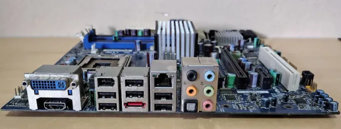 Placa Mãe intel P5KPL-AM Para Usar as Pecas