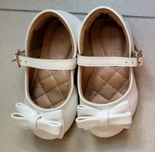 Sapato branco de verniz Lupie para bebê - tam 17/18