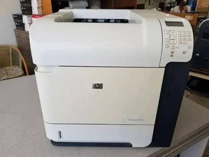 Impressora laser Duplex automático com USB e rede e toner para 24.000 impressões Hp p4015