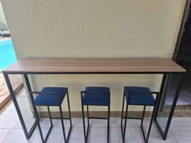 BANCADA DE MADEIRA COMBASE DE FERRO + 3 BANQUETAS - 2,10 X 0,40