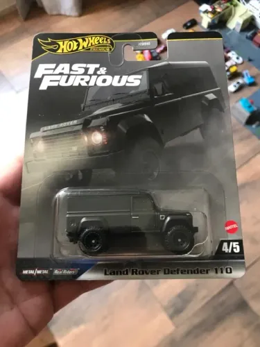 Carrinho Hot Wheels Fast & Furious Land Rover Defender 110