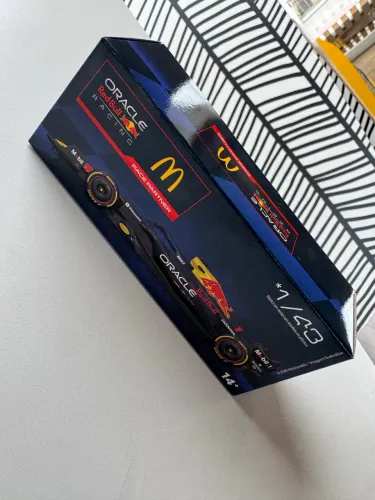 Miniatura f1 Mc Donalds 