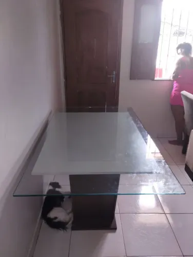 Mesa de vidro moderna 4 cadeiras