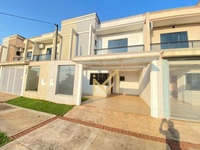 Sobrado à venda, 106 m² por R$ 530.000,00 - Coqueiral - Cascavel/PR