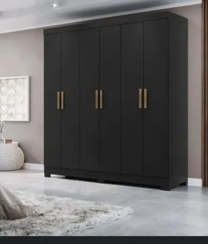 GUARDA ROUPA PRETO