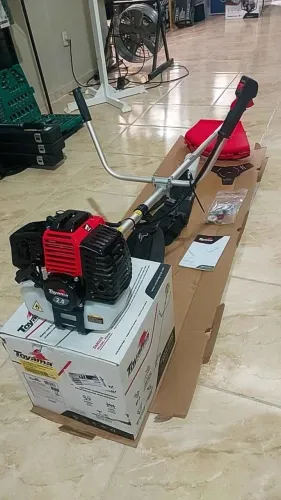 Roçadeira a gasolina motor 2t 2Hp 52cc C/ Acessórios RT52L - Toyama (Loja)
