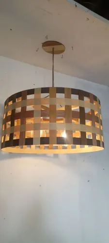 Luminária em madeira trançada tamanho 045 DIÂMETRO 020 altura