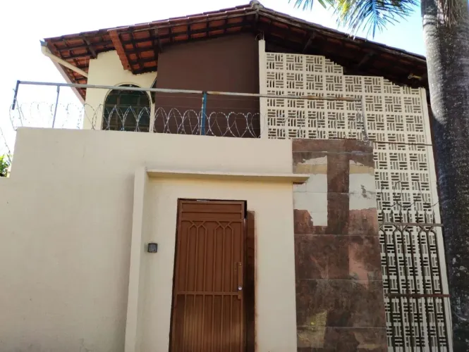 Excelente Sala com Secretária no Setor Sul