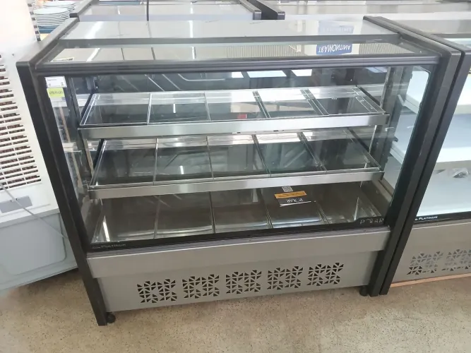 Balcão Vitrine Estufa 15 Bandejas Polar com Led