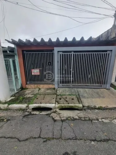 Casa à venda na Vila Granada, São Paulo - 3 dormitórios e suíte