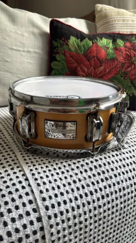 Vendo caixa de bateria odery 