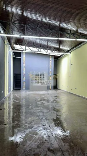 Salão Comercial à Venda, 200m² - Vila Bastos, Santo André/SP.