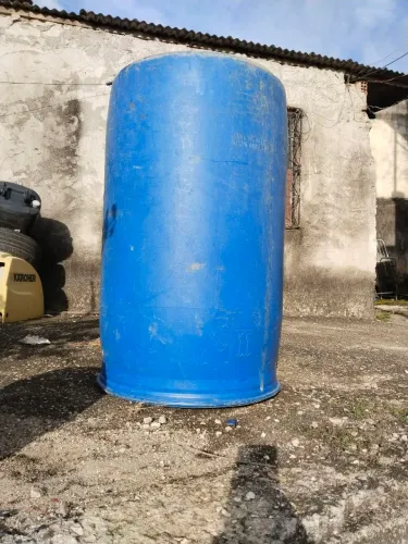 Galão azul 200 litros