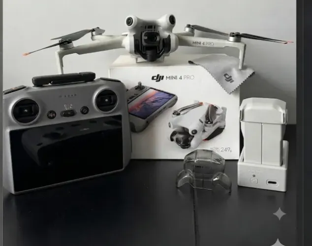 Drone Dji Mini 4 PRO - Controle RC2 com tela.