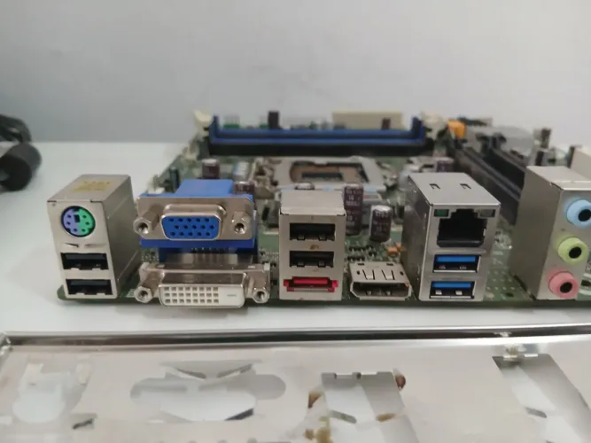 Placa mae lga 1155 p Intel I3/i5/I7 r$ 160, usada ótimo estado