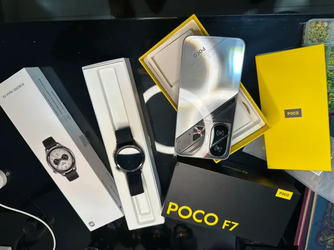 Celular Poco F7 e Relógio Xiaomi Watch S4