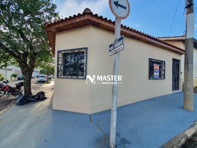 Casa com 2 dormitórios à venda, 102 m² por R$ 330.000,00 - Boa Vista - Marília/SP