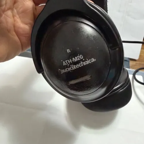 Head Fone Audio-technica ATH M20 almofadas novas perfeito e o som maravilhoso