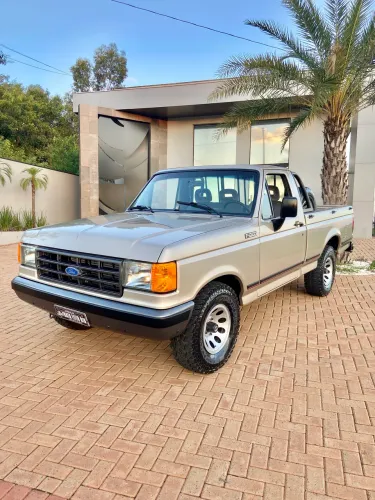 Ford F-1000 S. S. Diesel / S.s. Diesel Turbo 1995