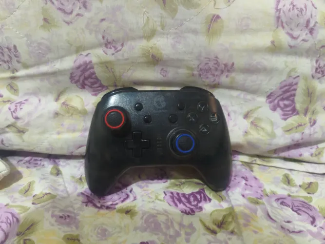 Controle Gamesir T4 pro - usado