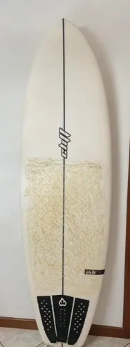 Prancha de surf 6'2 - Muito nova