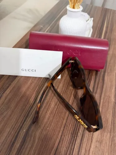Óculos Gucci