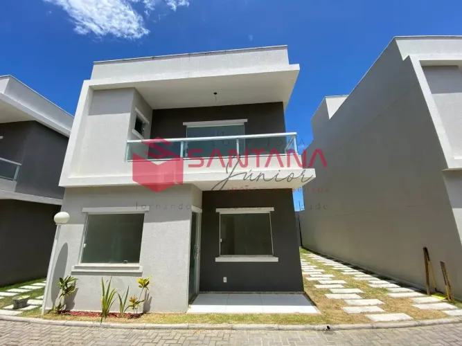 Casa moderna 4/4 em condomínio no Miragem para locação