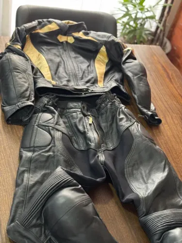 Macacão esportivo para moto feminino