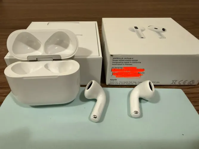 AirPods 4