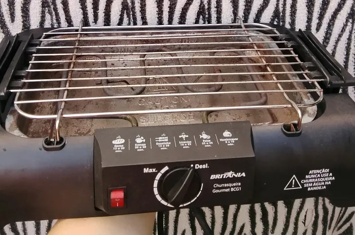Churrasqueira elétrica 