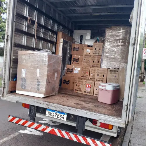 Frete mudança Maringá região e interestadual com equipe para carregar e descarregar.