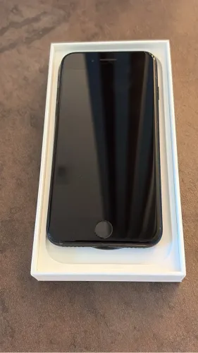 IPhone SE 2a geração, 64gb preto