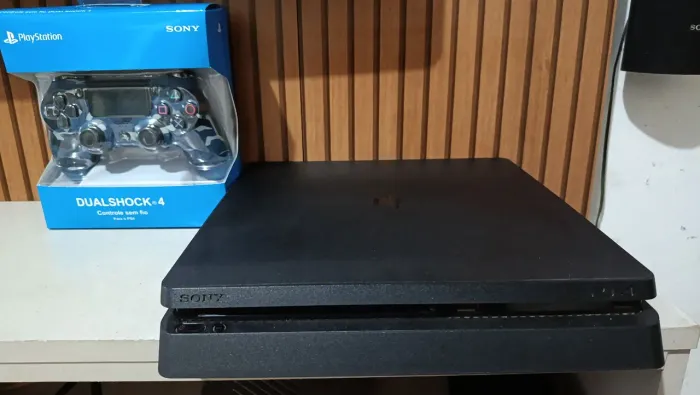 Playstation 4 slim 1 terabyte