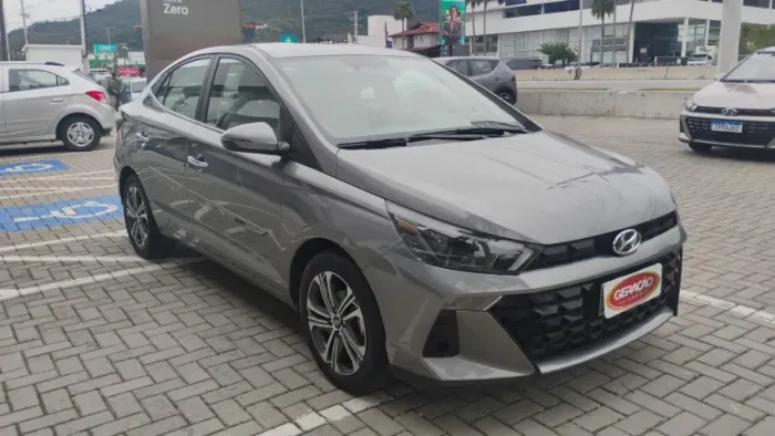 Hyundai HB20S Platinum Plus 1.0 TB Flex 12V AUT 2023