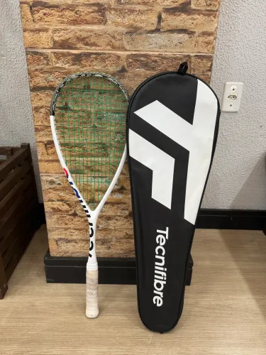 Raquete de squash
