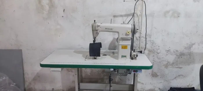 Máquina de custura industrial