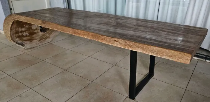 Mesa madeira maciça