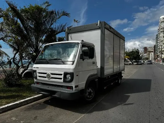 Caminhão Volkswagen 8-150 Delivery Baú Pronto Para Bebidas e Distribuidora 
