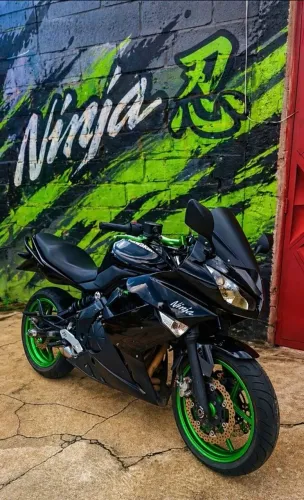 Moto Kawasaki Ninja 650