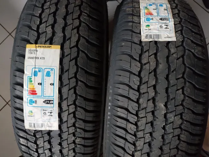 02 pneus 265/60/18 Dunlop