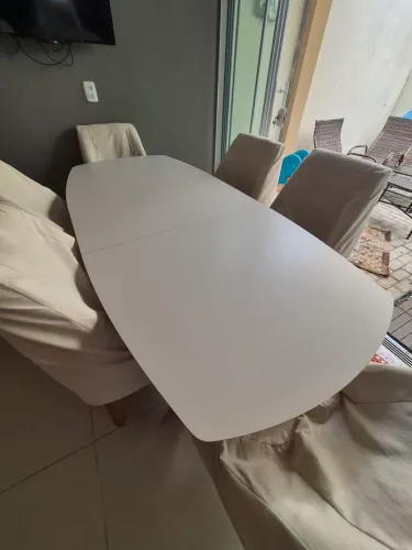 Mesa Extensível Oval 2,0m Aberta Tiê Cabecasa Gc