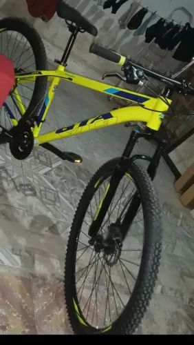 Bicicleta aro 29  com documento 3 messes de uso 