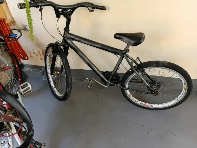 Bicicleta aro 24 