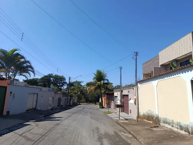 Excelente Lote 300 M2 Escriturado, Casa Simples 2/4, Residencial Vale do Araguaia, Goiânia