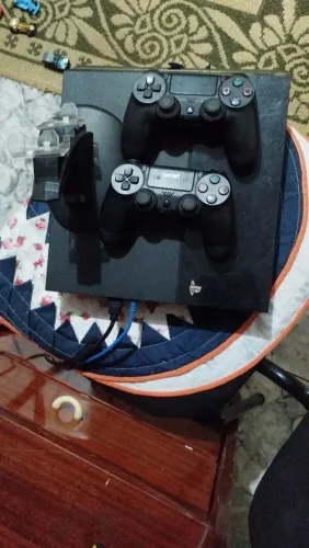PS4 usado porém em bom estado