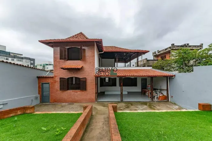 Casa para alugar no Palmeiras